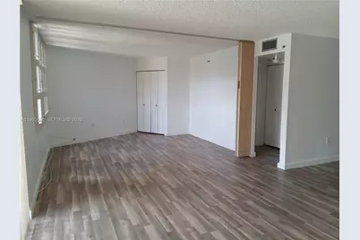 1300 Saint Charles Pl #222, Pembroke Pines, FL 33026 - Photo 5