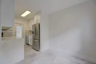 81 Edgewater Dr, Coral Gables, FL 33133 - Photo 5
