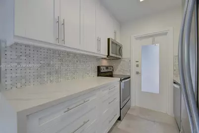 81 Edgewater Dr #104, Coral Gables, FL 33133 - Photo 5