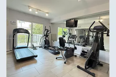 2740 SW 28th Ter #705, Miami, FL 33133 - Photo 31