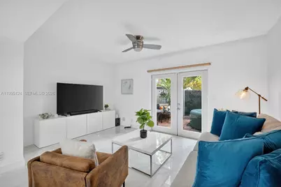 1953 NE 15th Ave #1953, Fort Lauderdale, FL 33305 - Photo 3