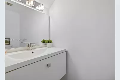 1953 NE 15th Ave #1953, Fort Lauderdale, FL 33305 - Photo 13