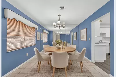 8805 SW 81st St, Miami, FL 33173 - Photo 9