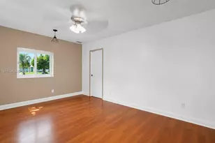 1895 NE 118th Rd, North Miami, FL 33181 - Photo 21