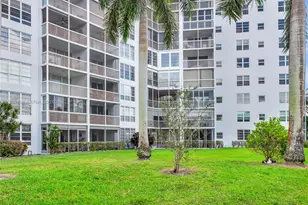 3010 N Course Dr, Pompano Beach, FL 33069 - Photo 7