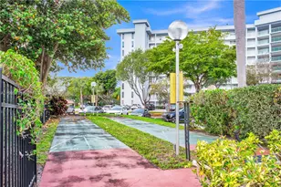 3010 N Course Dr, Pompano Beach, FL 33069 - Photo 41