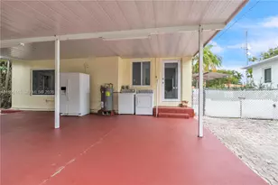 51 SW 59th Ave, Miami, FL 33144 - Photo 15