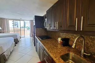 19201 Collins Ave, Sunny Isles Beach, FL 33160 - Photo 9