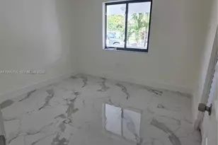 443 NW 23rd Pl, Miami, FL 33125 - Photo 11