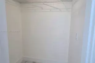 443 NW 23rd Pl, Miami, FL 33125 - Photo 9