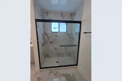 443 NW 23rd Pl #0, Miami, FL 33125 - Photo 7