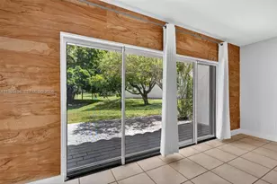 6161 SW 90th Ct, Miami, FL 33173 - Photo 15