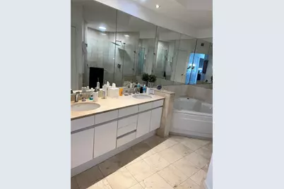 808 Brickell Key Dr #2002, Miami, FL 33131 - Photo 21