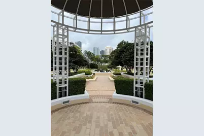 808 Brickell Key Dr #2002, Miami, FL 33131 - Photo 3