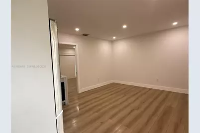 345 Michigan Ave #5, Miami Beach, FL 33139 - Photo 17