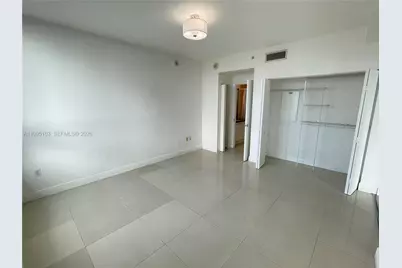 90 SW 3rd Street #1809, Miami, FL 33130 - Photo 7