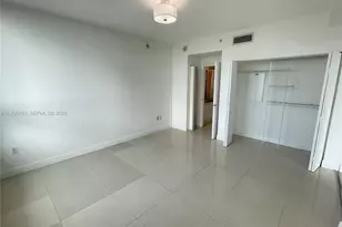 90 SW 3rd St, Miami, FL 33130 - Photo 7