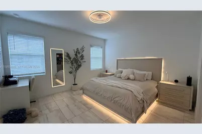 181 SW 170th Ave, Pembroke Pines, FL 33027 - Photo 3
