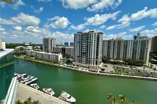 100 Bayview Dr, Sunny Isles Beach, FL 33160 - Photo 27