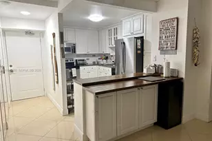 100 Bayview Dr, Sunny Isles Beach, FL 33160 - Photo 13