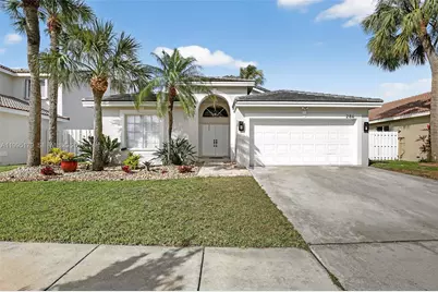 284 SW 180th Ave, Pembroke Pines, FL 33029 - Photo 1