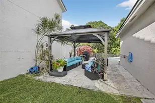 284 SW 180th Ave, Pembroke Pines, FL 33029 - Photo 41