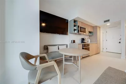 159 NE 6th Street #3310, Miami, FL 33132 - Photo 5