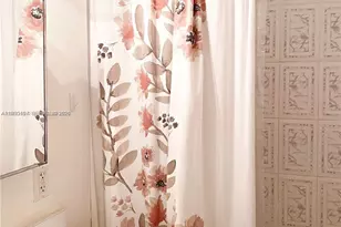 820 Euclid Ave, Miami Beach, FL 33139 - Photo 7