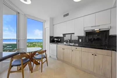 4779 Collins Ave #3206, Miami Beach, FL 33140 - Photo 5