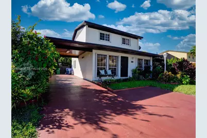 5284 NW 193rd Ln, Miami Gardens, FL 33055 - Photo 3