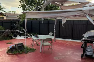 5284 NW 193rd Ln, Miami Gardens, FL 33055 - Photo 17