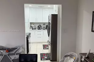 5284 NW 193rd Ln, Miami Gardens, FL 33055 - Photo 9