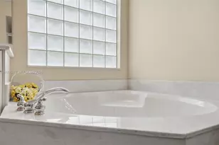 5936 NW 54th Cir, Coral Springs, FL 33067 - Photo 27