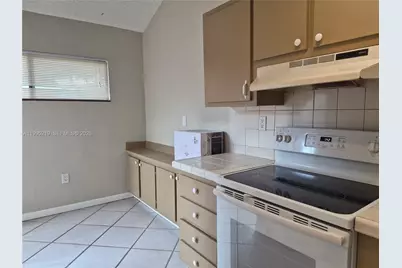 1752 NW 74th Ave #18, Plantation, FL 33313 - Photo 7