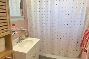 7440 Byron Ave, Miami Beach, FL 33141 - Photo 21