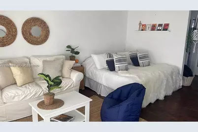 7440 Byron Ave #12B, Miami Beach, FL 33141 - Photo 3