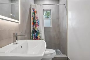 2951 Jefferson St, Miami, FL 33133 - Photo 9