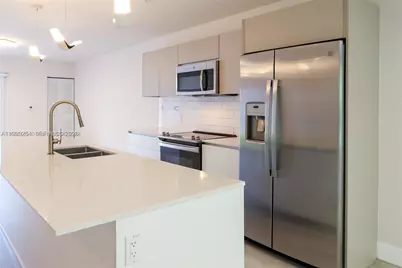 2555 NE 193rd St #2206, Miami, FL 33180 - Photo 1