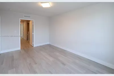2555 NE 193rd St #2206, Miami, FL 33180 - Photo 17
