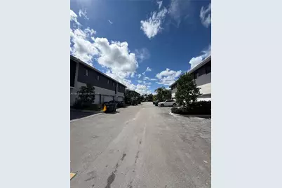 4631 SW 32nd Ave #4C, Dania Beach, FL 33312 - Photo 3