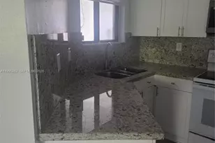 8365 SW 152nd Ave, Miami, FL 33193 - Photo 13