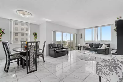 4200 Hillcrest Dr #700, Hollywood, FL 33021 - Photo 1