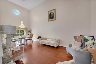 9800 Glacier Dr, Miramar, FL 33025 - Photo 7