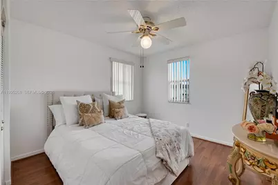 9800 Glacier Dr, Miramar, FL 33025 - Photo 35