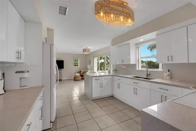9800 Glacier Dr, Miramar, FL 33025 - Photo 11