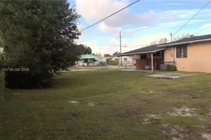 1671 NW 154th St, Miami Gardens, FL 33054 - Photo 11
