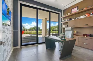 7210 S Prestwick Pl, Miami Lakes, FL 33014 - Photo 17