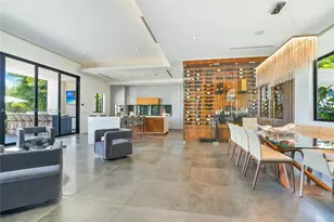 7210 S Prestwick Pl, Miami Lakes, FL 33014 - Photo 11