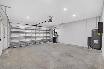 619 NE 5th St, Florida City, FL 33034 - Photo 23