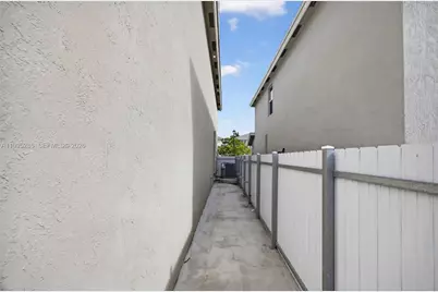 619 NE 5th St, Florida City, FL 33034 - Photo 55